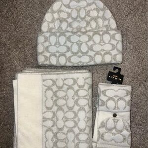 Coach Cream and Gray Logo Winter Set